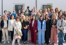 donne al centro